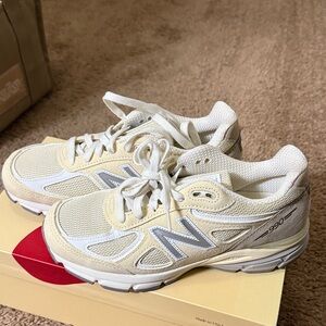 New Balance Women's Beige and Gray Sneakers